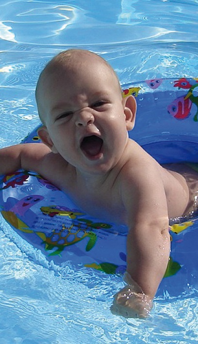 Säuglingsschwimmen 7. bis 12. Lebensmonat